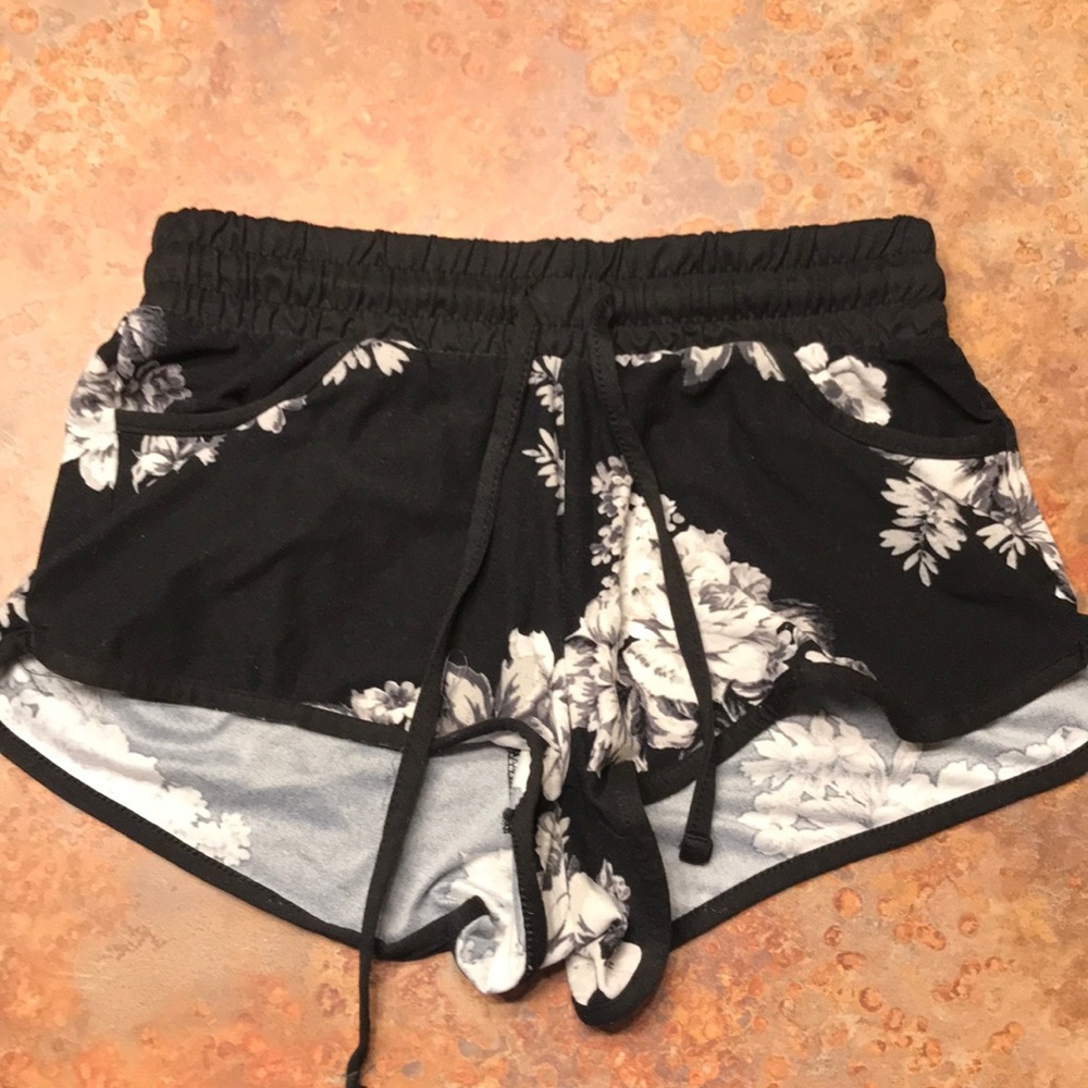 Flower pattern shorts